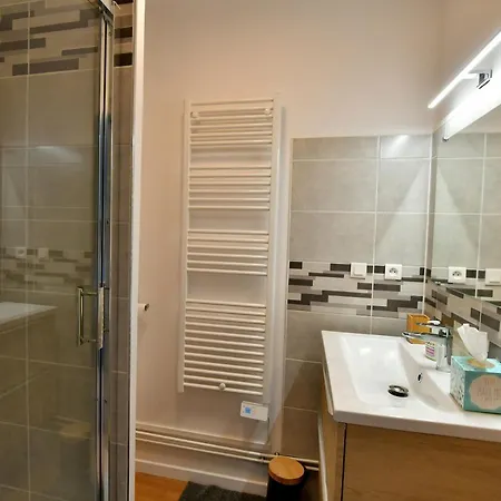 Apartment Le 44 - T2 Renove Moderne Et Confortable En Centre-ville *